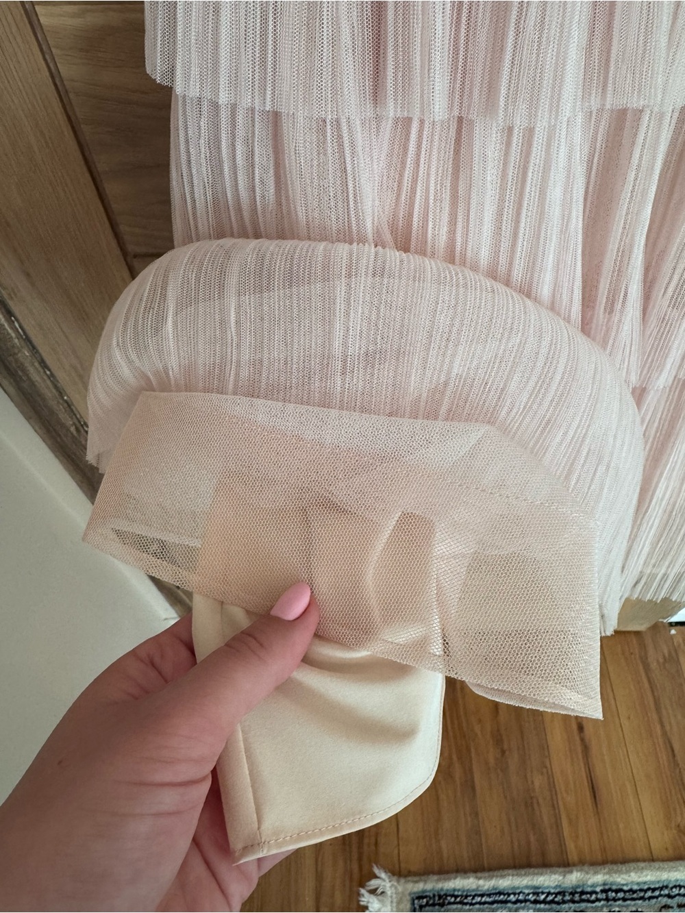 BCBG Blush Pink Lace Tiered Tulle Cocktail Dress Size 6 - Picture 8 of 10